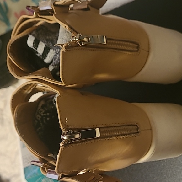 Chunky Heel Buckle Ankle Boot - Picture 11 of 16